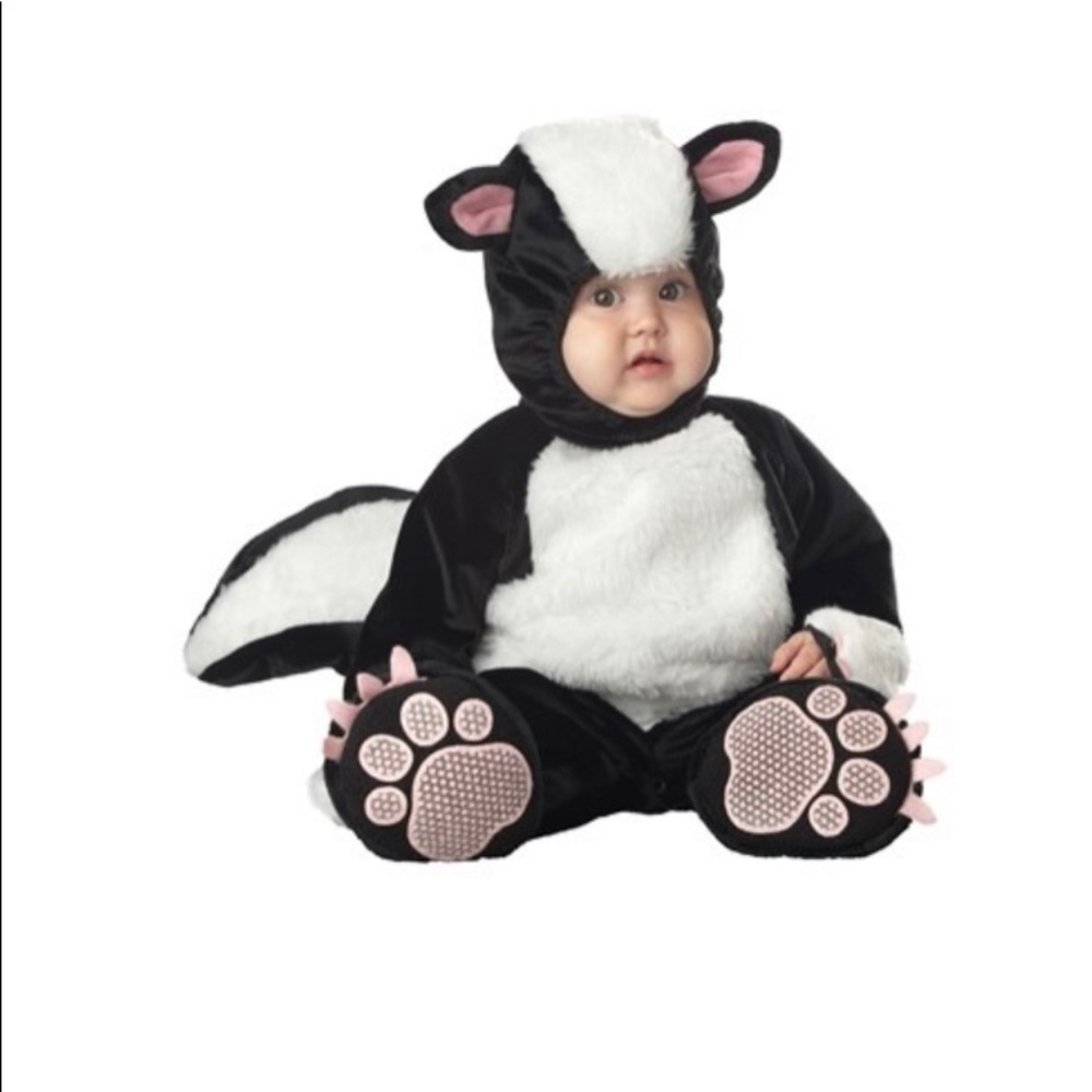 Skunk 🦨 costumes!